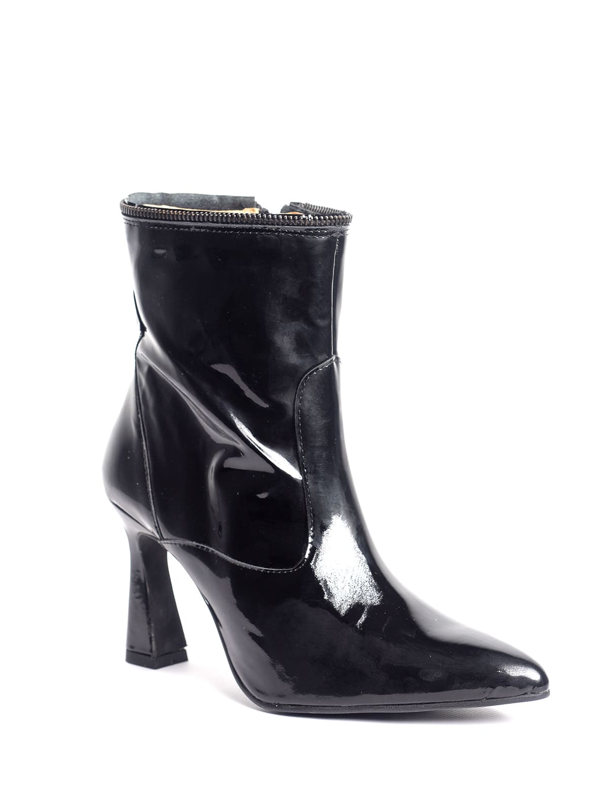 botin charol negro